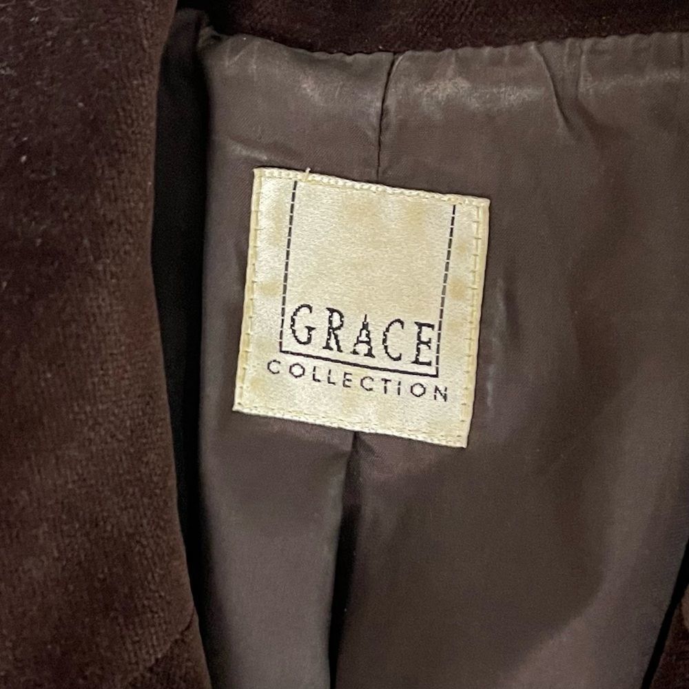 Vintage Grace Collection Brown Velvet Jacket - Picture 5 of 5
